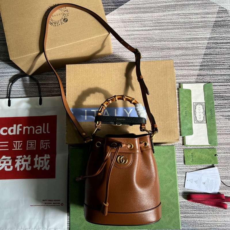 Gucci Handbags 1055